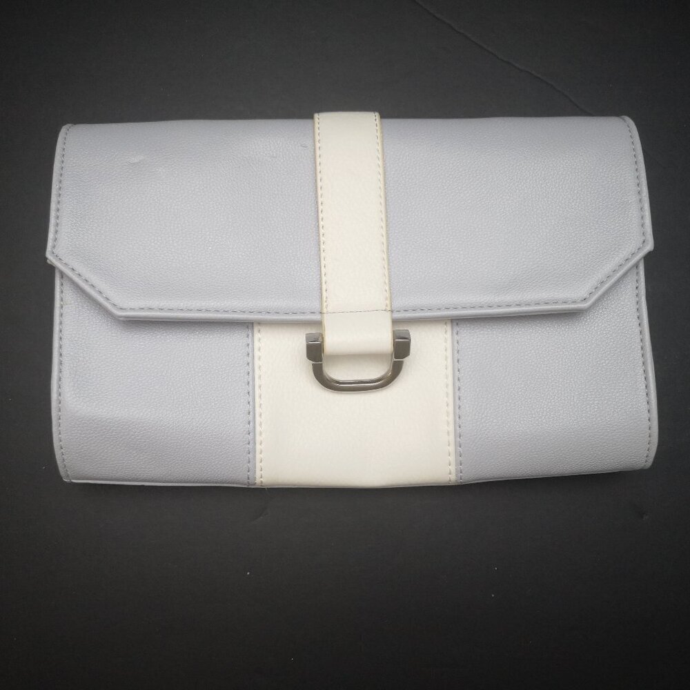 Ricki's Grey & White Faux Leather Clutch or Shoulder Bag w/ Magnetic Closure - Picture 2 of 10